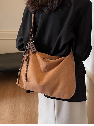 Borsa a Spalla Hobo Vintage Grande Capacità Effetto Scamosciato per Donna Borsa Tote Retro Opaca Con Ciondoli Divertenti