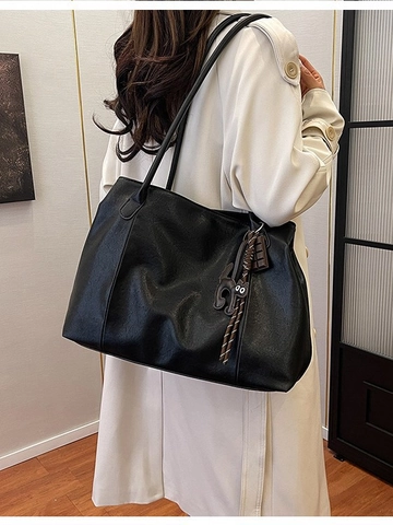 Large Capacity Tote Bag For Women Vintage PU Leather Shoulder Bag With Cartoon Cat Charm Solid Color Casual Commute Handbag