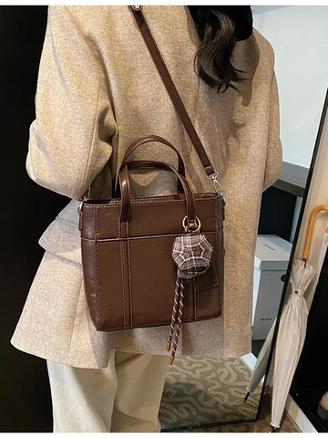 Vintage Women PU Leather Bucket Bag Solid Color Crossbody Bag With Plaid Hat Pendant Casual Handbag Small Shoulder Bag