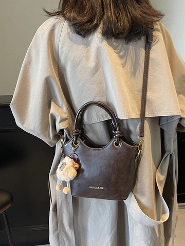 Borsa a Secchiello da Donna in Pelle PU Vintage Stile Coreano Minimalista Borsa a Mano a Tracolla Con Ciondolo a Pecora