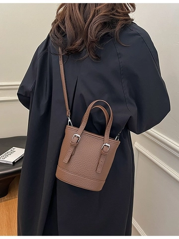 Bolso Cubo Mini de Cuero PU Granulado para Mujer Bolso Bandolera Retro Con Hebilla Plateada Casual Color Sólido