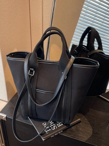 Women Large Capacity Canvas Tote Bag Minimalist Commuter Shoulder Handbag With Magnetic Buckle High Quality Daily Casual Bag