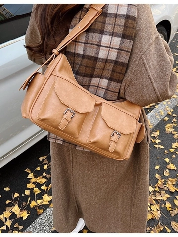 Sac Bandoulière en Cuir PU Grande Capacité Avec Multi Poches Pour Femmes Sac à Épaule Décontracté Vintage Avec Bandoulière Réglable