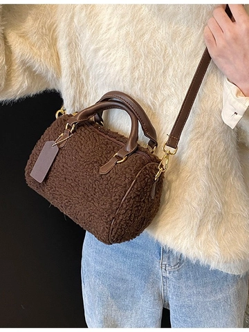 Sac Boston en Peluche Vintage pour Femme Fausse Laine d'Agneau Sac Bandoulière Accents Dorés Petit Sac Oreiller Hiver Niche
