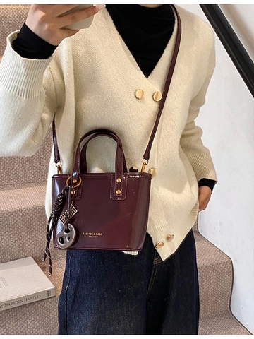 Borsa a Secchiello da Donna in Pelle PU Vintage con Stampa di Lettere Borsa a Tracolla Piccola Borsa a Mano Retro con Pendente Decorativo