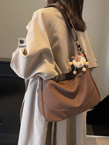 Women Large Capacity Hobo Bag Matte PU Leather Crossbody Bag With Adjustable Wide Strap And Plush Lion Charm Dumpling Bag