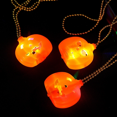 Halloween LED Leuchtende Kürbis Halskette Mit Goldener Perlenkette Mehrfarbig Blinkender Jack O Lantern Anhänger Party Deko