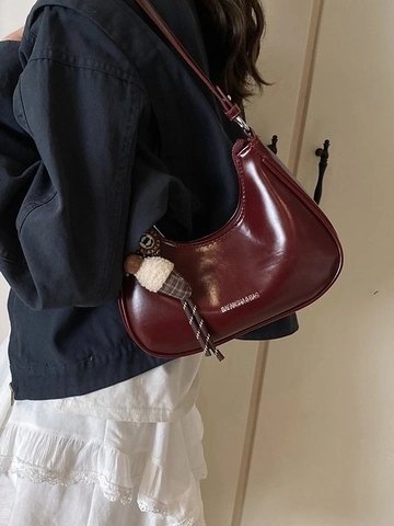 Sac Hobo Croissant en Cuir PU pour Femmes Finition Brillante Sac Sous le Bras Mode Rétro Bandoulière Avec Pendentif Glace Sac à Main Urbain