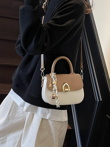 Borsa a Sella da Donna in Pelle PU con Fibbia a Ferro di Cavallo Oro Borsa a Tracolla a Contrasto con Ciondolo a Sciarpa