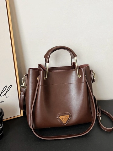Sac Seau pour Femme en Cuir PU Poignée en Métal Minimaliste Sac Bandoulière Rétro Logo Triangle Fourre-Tout pour le Quotidien