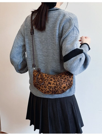 Borsa a Tracolla Leopardata Donna Effetto Scamosciato Pelle PU Borsa Hobo Con Tracolla a Nodo Borsa Vintage a Mezza Luna