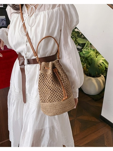 Böhmische Gewebte Stroh Beuteltasche Für Damen Große Kapazität Strandurlaub Schulter Umhängetasche Mit Kordelzug PU Lederriemen