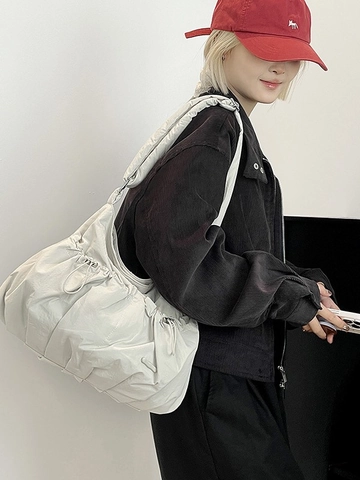 Women Large Capacity Pleated Nylon Crossbody Bag Lightweight Ruched Drawstring Shoulder Tote Bag For Casual Commuting Travel