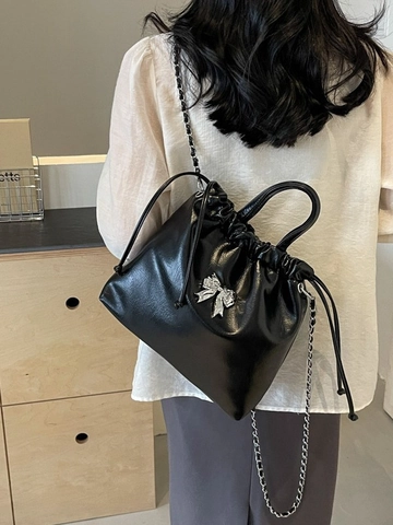 Mochila de Moda para Mujer en Cuero PU con Lazo y Cordón Fruncido Bolso de Hombro con Cadena Metálica Forro de Poliéster