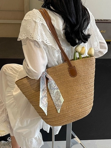 Borsa Tote in Paglia Intrecciata da Donna Grande Capacità Con Decorazione Sciarpa di Seta Manico in Pelle Marrone Spiaggia