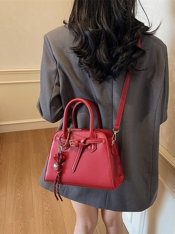 Women High-End PU Leather Handbag Red Wedding Bridal Crossbody Bag With Heart Pendant Small Square Shoulder Bag Party Tote