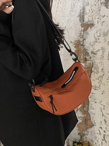 Borsa a Tracolla da Donna in Nylon Casual a Sella Con Tracolla Larga Regolabile Etichetta a Lettera Borsa a Spalla a Mezzaluna Quotidiana