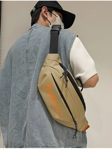 Women Sporty Crossbody Bag Waterproof PU Leather Chest Waist Pack Casual Streetwear Letter Print Fanny Pack For Travel