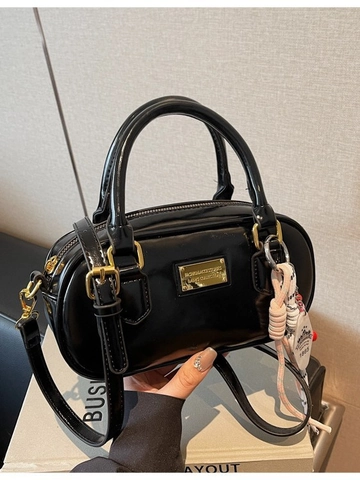 Borsa Bowling Piccola da Donna in Pelle PU Stile Verniciato Borsa a Mano Con Placca Dorata e Ciondoli alla Moda Borsa a Tracolla per Outfit Quotidiano Versatile