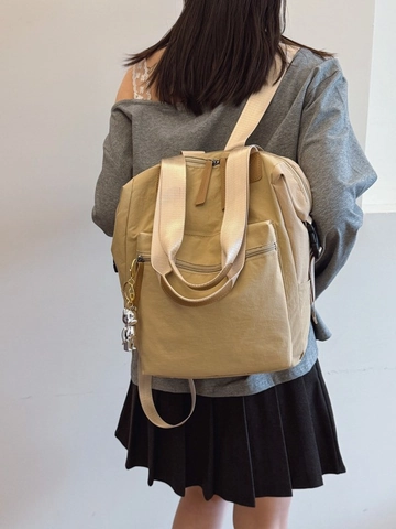 Mochila de Nailon Ligera de Gran Capacidad para Mujer Bolso Tote Multiusos Versátil Con Colgante de Oso de Metal para Escuela Viajes