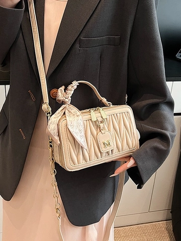 Borsa a Tracolla Piccola in PU Matelassé Trapuntata da Donna Con Foulard e Pendente in Metallo Borsa a Mano Elegante Retro per Feste Quotidiane Borsa a Spalla alla Moda