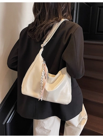 Women Large Capacity PU Leather Hobo Crossbody Bag Casual Fashion Minimalist Shoulder Bag With Braided Rope Pendant Charm