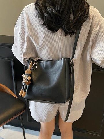 Large Capacity PU Leather Bucket Bag For Women Vintage Shoulder Crossbody Bag With Detachable Plush Bunny Pendant