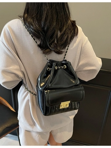 Sac à Dos Seau en Cuir PU Brillant à la Mode pour Femmes Bandoulière Chaîne Dorée Fermeture Cordon Sac à Épaule Matelassé Petit Sac à Dos de Navette