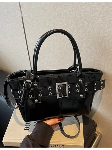 Women Fashion PU Leather Tote Bag With Metal Eyelets Buckle Decor High Capacity Punk Shoulder Crossbody Bag Trendy Solid Handbag
