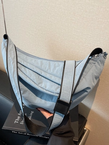 Women Casual Nylon Crescent Crossbody Bag Minimalist Pleated Dumpling Shoulder Bag With Braided Zipper Puller Lightweight Chest Bag Daily Travel