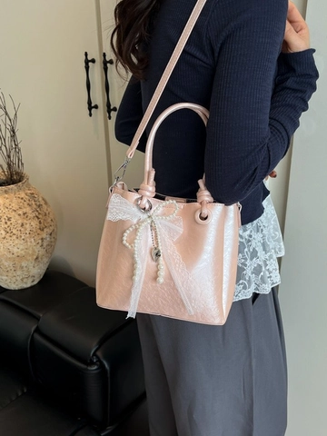 Bolso Bombonera Elegante de Cuero PU para Mujer Con Perla Artificial Lazo de Encaje Colgante de Corazón Bolso de Mano Correa de Hombro Desmontable