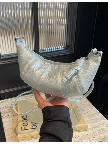 Bolso Croissant de Cuero PU Arrugado para Mujer Correa de Hombro Anudada Bolso Bandolera Media Luna Minimalista de Color Sólido