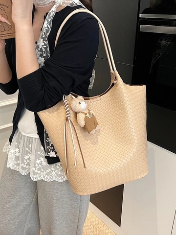 Women Large Capacity Woven Tote Bag PU Leather Shoulder Bucket Bag With Cute Bear Pendant Fashion Commuter Handbag
