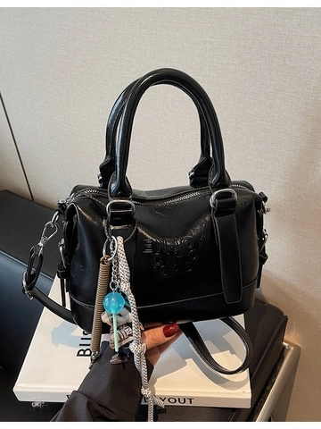 Chic Sac à Main Boston en Cuir PU pour Femmes Avec Gaufrage de Lettres Bandoulière Amovible Sac Bandoulière à la Mode Avec Pendentifs