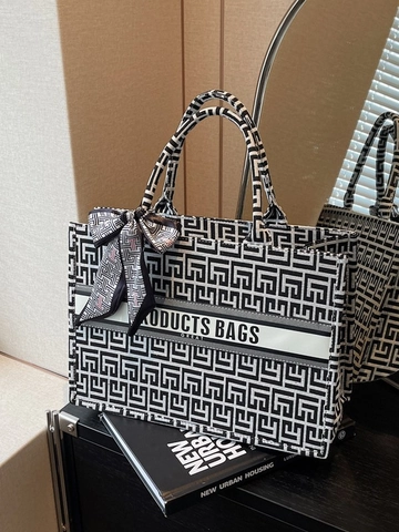 Women Canvas Geometric Pattern Tote Bag Large Capacity Commuter Handbag With Decorative Scarf Fashion Shoulder Bag Shopping Bag