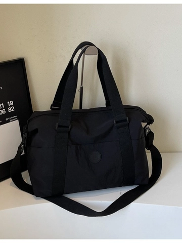 Women Large Capacity Nylon Travel Bag Sport Gym Tote Bag Waterproof Crossbody Weekender Bag Shoulder Bag For Travel Workout