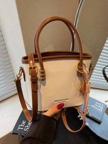 Women Fashion PU Leather Color Block Bucket Bag Small Handbag Crossbody Bag With Charm Daily Commute Shoulder Bag For Women