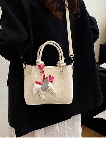 Bolso Cubo de Cuero PU con Grano de Lichi para Mujer Elegante Bolso de Mano con Colgante de Pegaso y Correa de Hombro Ajustable