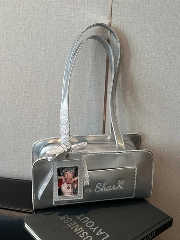 Borsa Sottobraccio Y2K Metallica da Donna Con Scomparto per Carte Foto Fiocco in Pizzo Retro Tinta Unita in Pelle PU da Donna
