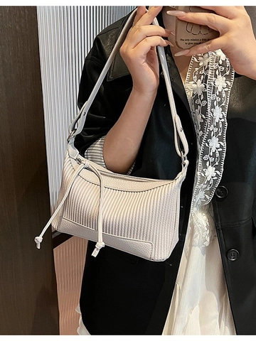 Bolso de Axila Plisado para Mujer Patrón de Lichi Color Sólido Cuero PU Bolso de Hombro Bandolera Con Cordón Herrajes Plateados Bolso de Moda Casual