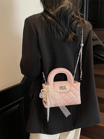 Women Quilted Chain Handbag Patent Leather Small Square Crossbody Bag Artificial Pearl Bow Charm Metallic Lock Shoulder Bag Evening Purse