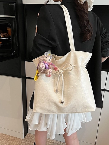 Borsa Tote da Donna di Grande Capacità in Pelle PU Plissettata Lucida Borsa a Tracolla Con Fiocco Coulisse e Perle di Metallo
