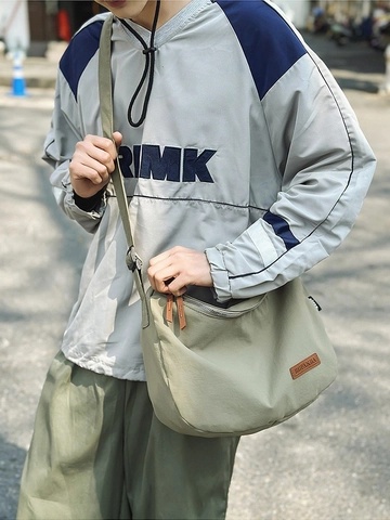 Große Kapazität Nylon Hobo Umhängetasche Urban Techwear Dumpling Verstellbarer Schultergurt Damen Herren Reise Casual Tasche