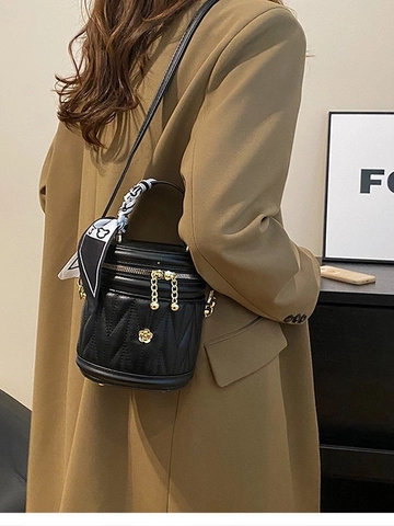 Sac Seau en Cuir PU Matelassé pour Femmes Décor Camélia Sac à Main Avec Poignée en Foulard Sac à Bandoulière Élégant Polyvalent