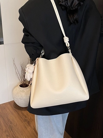 Sac Seau pour Femmes en Cuir PU Grain de Lychee Sac à Bandoulière Décontracté Minimaliste Avec Pendentif Ours en Peluche