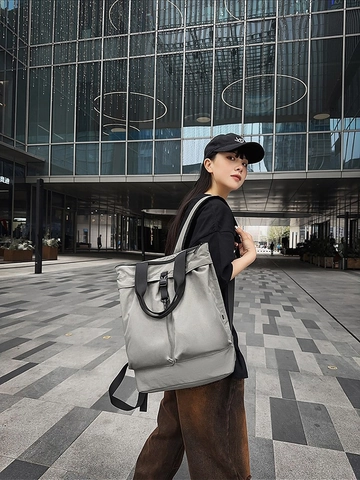 Borsa Tote Zaino in Nylon di Tendenza Grande Capacità Funzionale Urban Streetwear Multiuso per Donna Uomo Stile Workwear