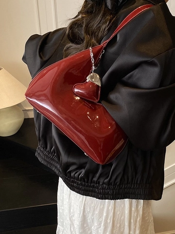 Sac Hobo en Cuir Verni pour Femmes Vintage Minimaliste Sac à Épaule Croissant Avec Pendentif Coeur Sac Sous le Bras Brillant Pour Mode