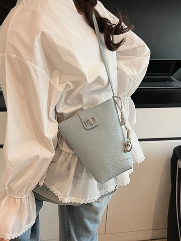Korean Style Women PU Leather Bucket Bag Lychee Pattern Crossbody Bag with Heart Pendant Silver Lock Casual Shoulder Bag
