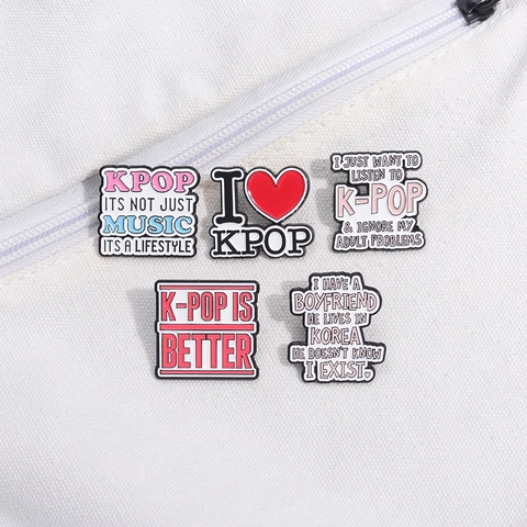 K-Pop Thema Legierung Emaille Brosche Pin Herz Buchstaben Druck Metall Abzeichen Für Musikfans Kleidung Rucksack Deko Schmuck