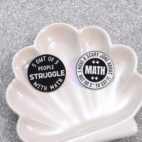 Ensemble d'Épingles en Émail Équation Mathématique Drôle Broche Humour Scientifique Badge en Alliage pour Étudiants Cadeau Enseignants